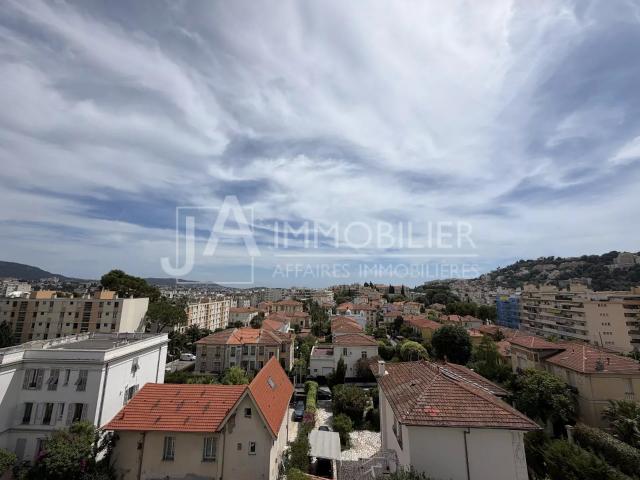 Appartement meublé 4 pièces 74 m²