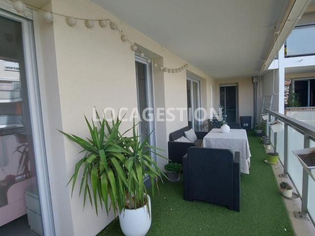 Appartement meublé 4 pièces 94 m²