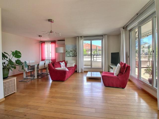 Appartement meublé 4 pièces 99 m²
