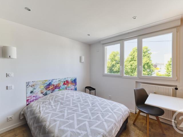 Appartement meublé 5 pièces 103 m²