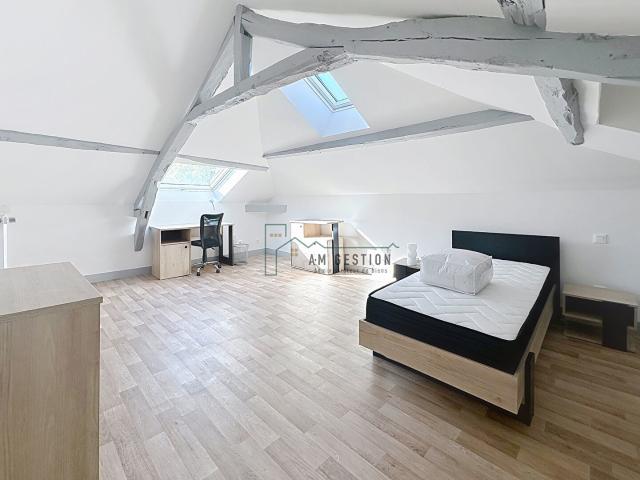 Appartement meublé 5 pièces 11 m²