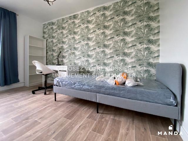 Appartement meublé 5 pièces 11 m²
