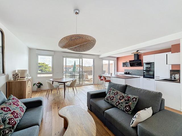 Appartement meublé 5 pièces 129 m²