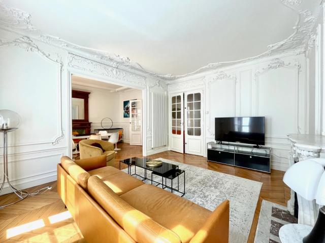 Appartement meublé 5 pièces 122 m²
