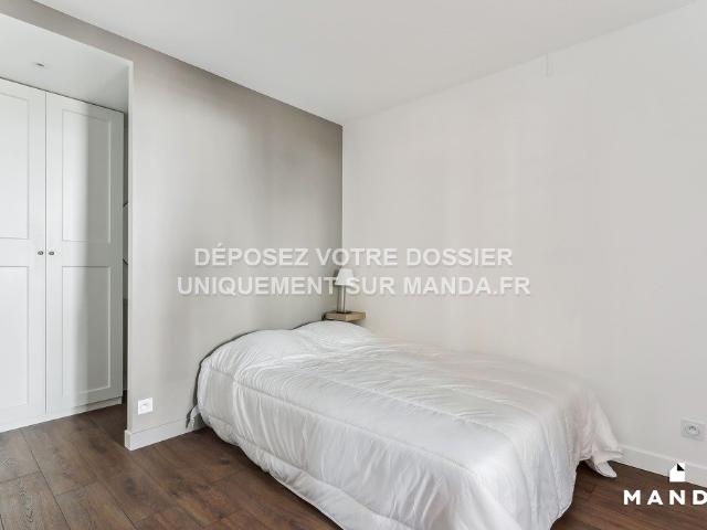 Appartement meublé 5 pièces 12 m²