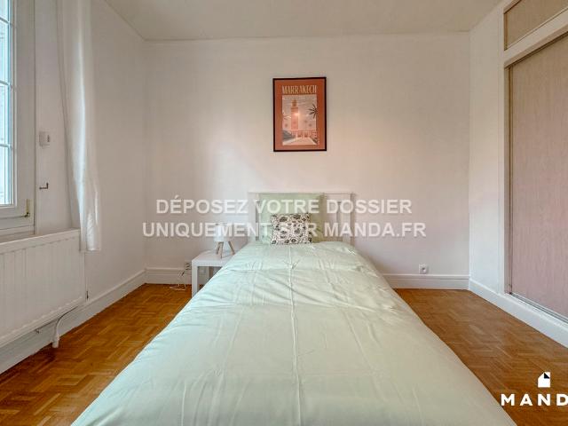 Appartement meublé 5 pièces 12 m²