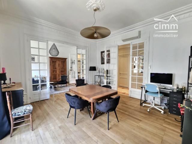 Appartement meublé 5 pièces 130 m²