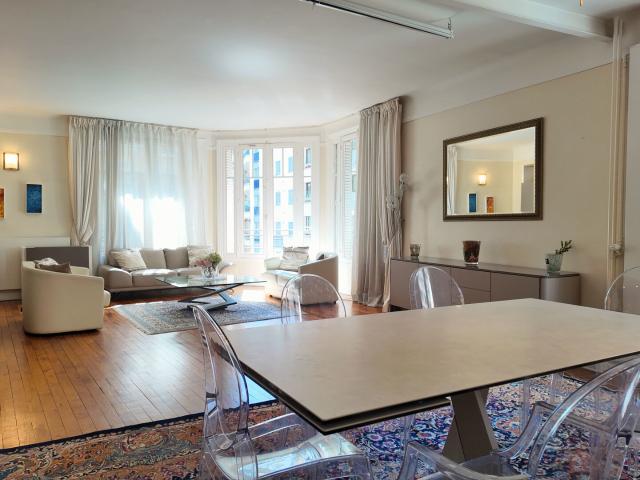 Appartement meublé 5 pièces 145 m²