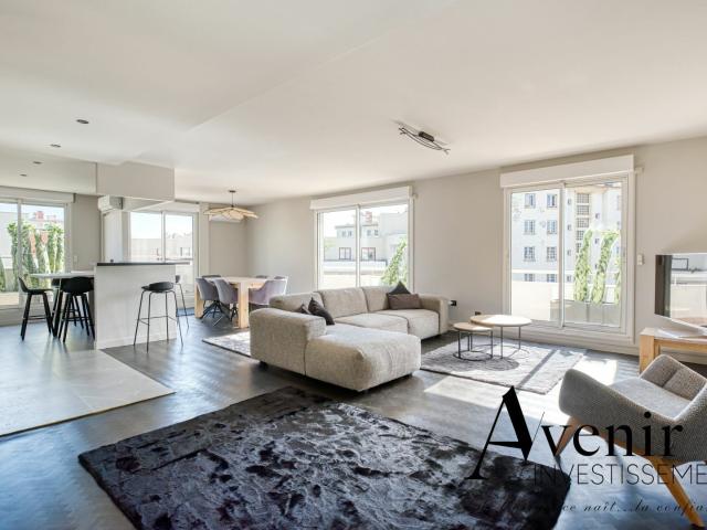 Appartement meublé 5 pièces 145 m²