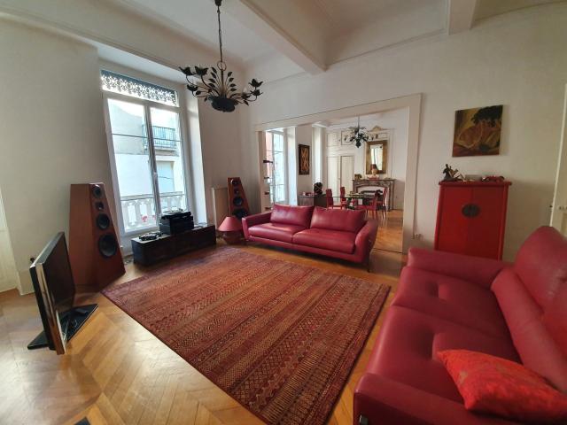 Appartement meublé 5 pièces 149 m²