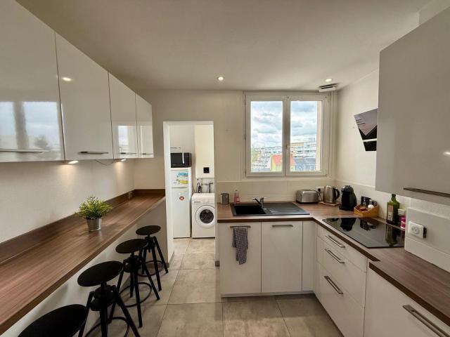 Appartement meublé 5 pièces 64 m²
