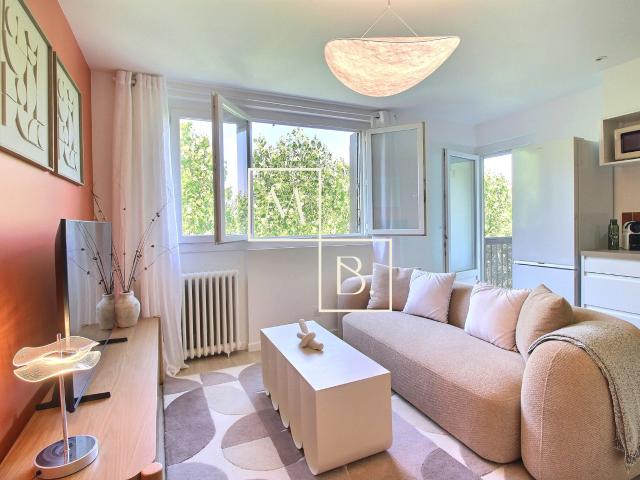Appartement meublé 5 pièces 69 m²
