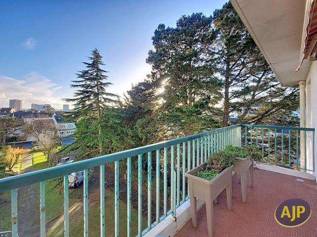 Appartement meublé 5 pièces 76 m²