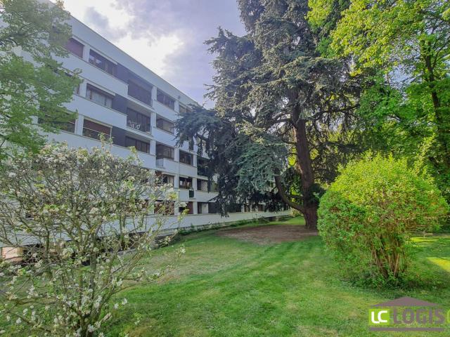Appartement meublé 5 pièces 94 m²
