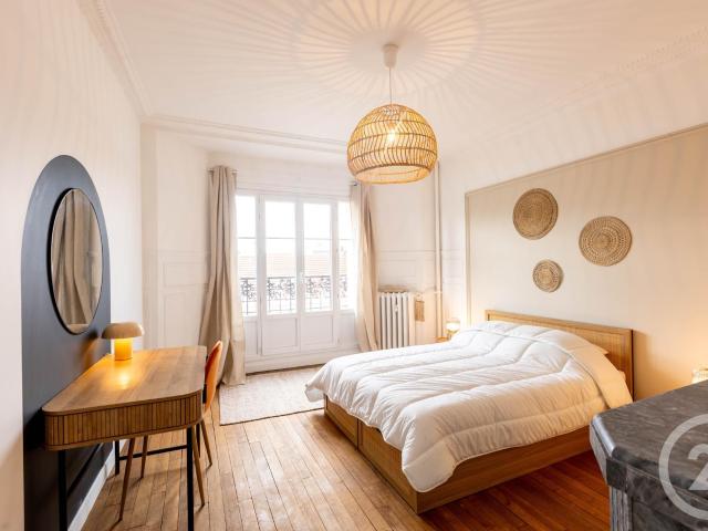 Appartement meublé 5 pièces 97 m²