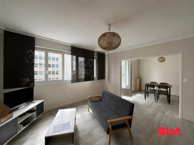 Appartement meublé 5 pièces 97 m²