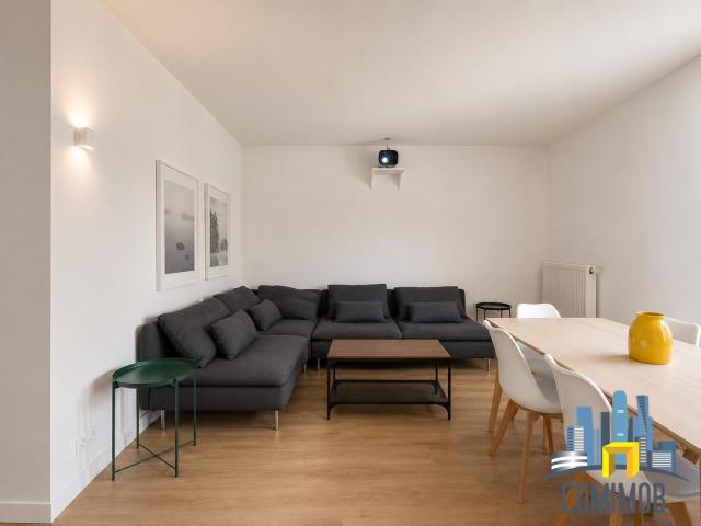 Appartement meublé 6 pièces 121 m²