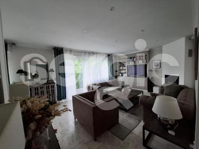 Appartement meublé 6 pièces 122 m²