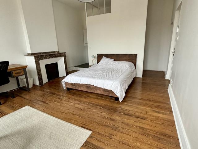 Appartement meublé 6 pièces 145 m²