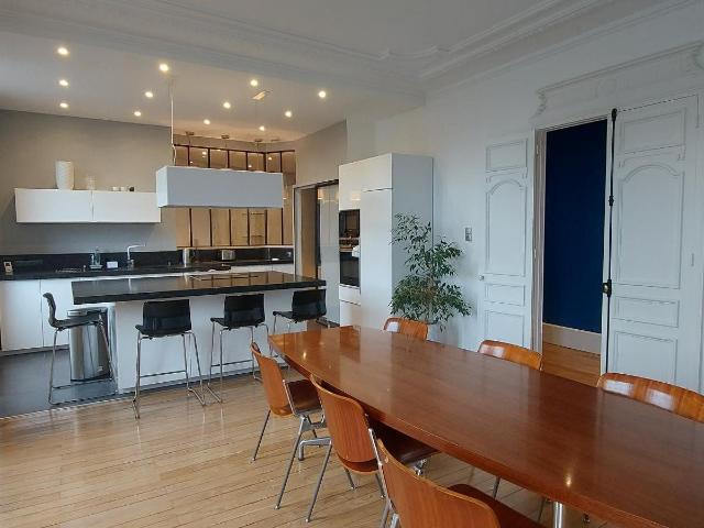 Appartement meublé 6 pièces 172 m²