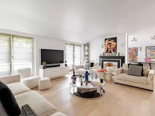 Appartement meublé 6 pièces 185 m²