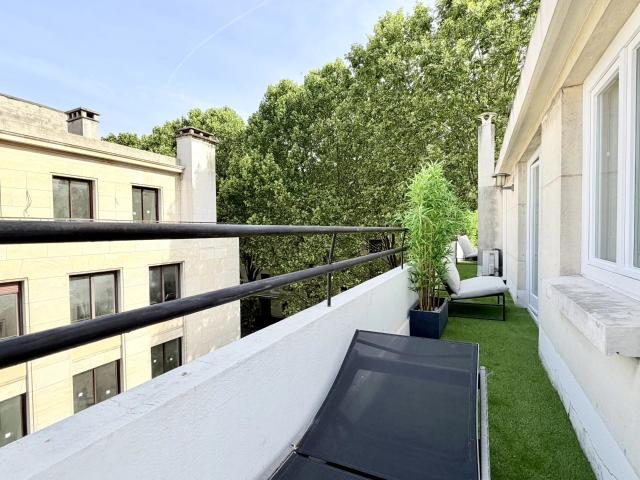 Appartement meublé 6 pièces 182 m²