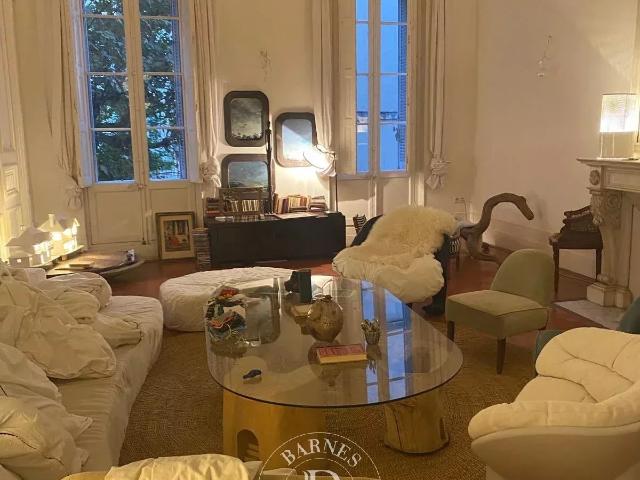 Appartement meublé 6 pièces 239 m²