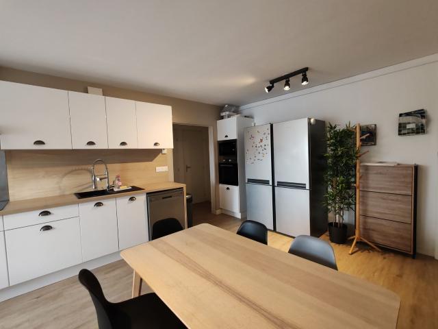 Appartement meublé 6 pièces 96 m²