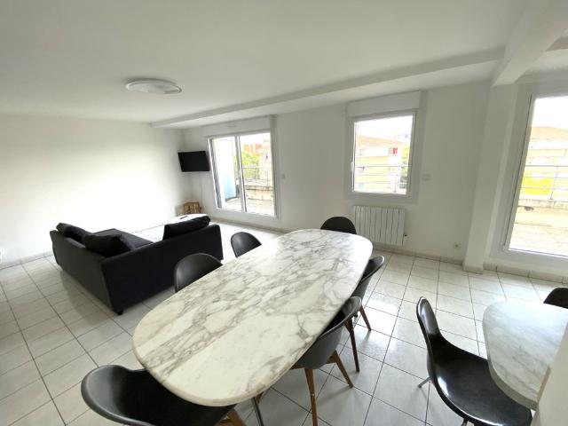 Appartement meublé 73 m2 dans résidence de standing