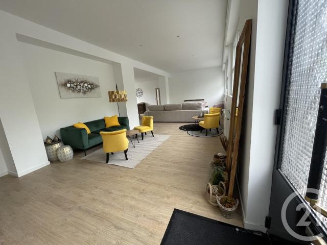 Appartement meublé 8 pièces 150 m²