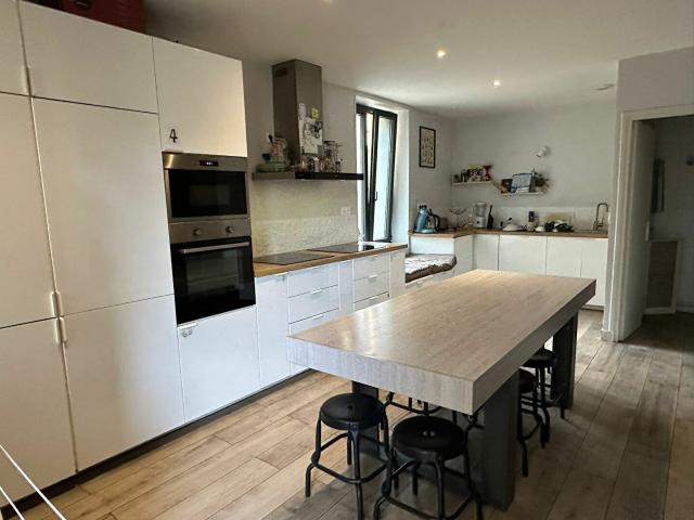 Appartement meublé 9 pièces 148 m²