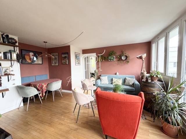 Appartement meublé coup de cœur à louer à 1350€ CC Vieux St Maur 94100