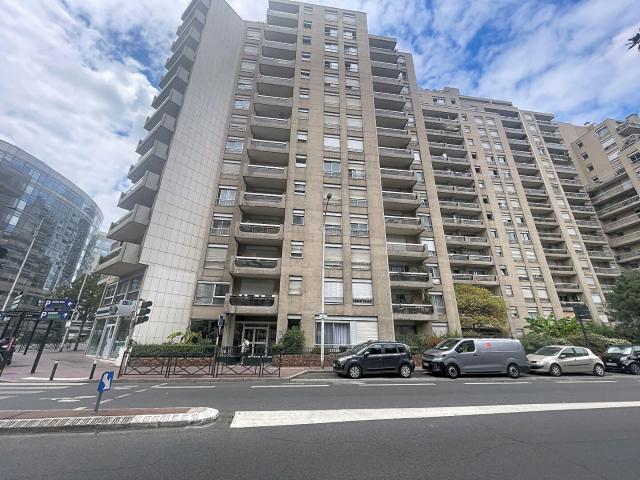 Appartement meublé Courbevoie 5 pièce s 111.15 m2