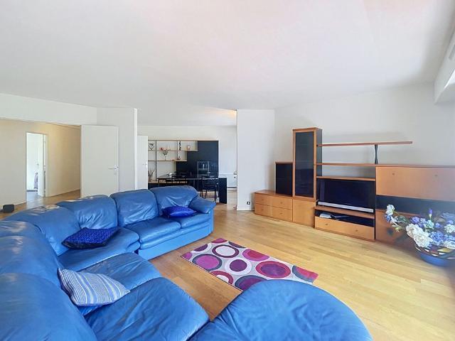 Appartement meublé Courbevoie 5 pièce s 111.15 m2