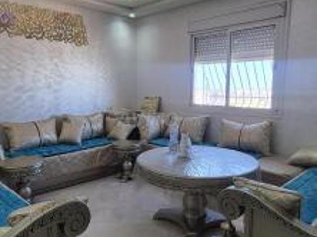 Appartement meublé à vendre, 3ème étage, près de City Club