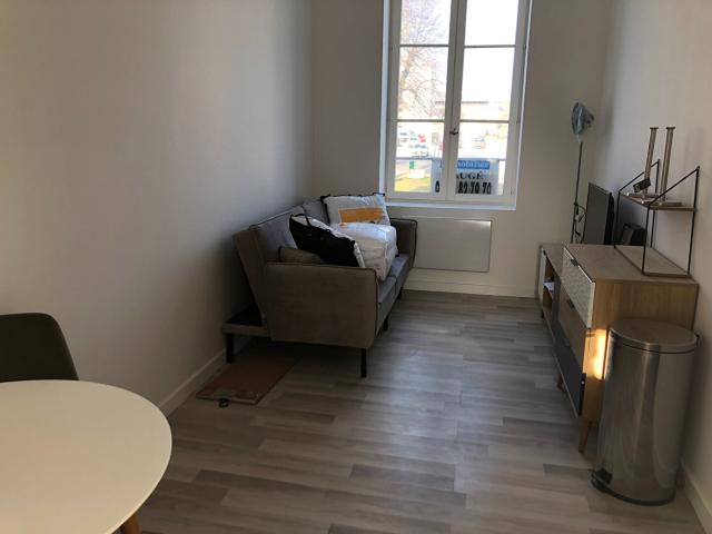 Appartement meublé à Baugé en Anjou, 1 pièce, 17.80 m2