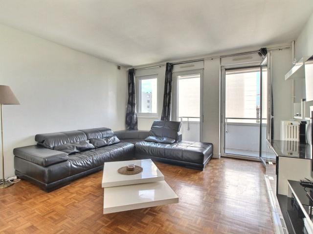 Appartement Meublé à Courbevoie 4 pièces 91.76 m2