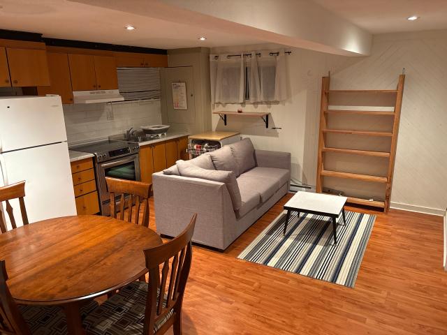 Appartement meublé à Laval – pour étudiante dispo. immédiatement 900$/mois tout inclus