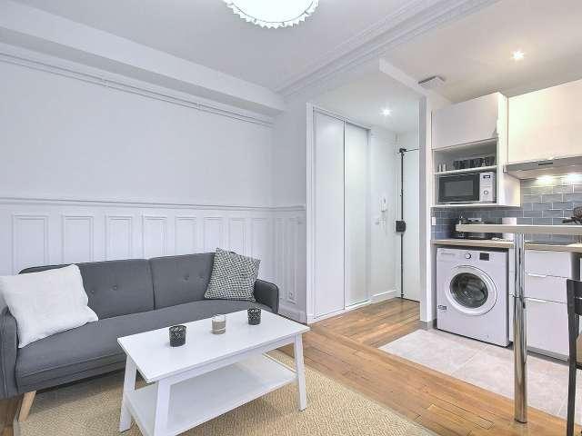Appartement meublé à louer, 1 chambre 28 m² Montmartre / Place des Abbesses Paris