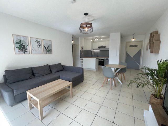 Appartement meublé à louer 2 pièces 47 m²