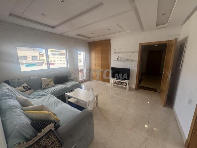 Appartement vide à louer 3 pièces centre wilaya