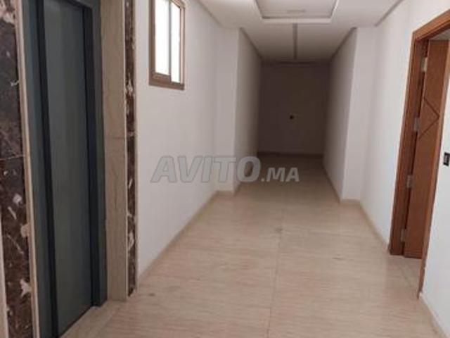 Appartement meublé à louer – Centre ville Témara