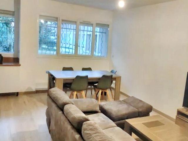 Appartement meublé avec goût, quartier dynamique