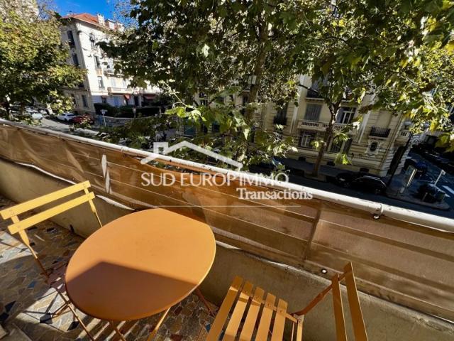 APPARTEMENT MEUBLE BAS CARNOT