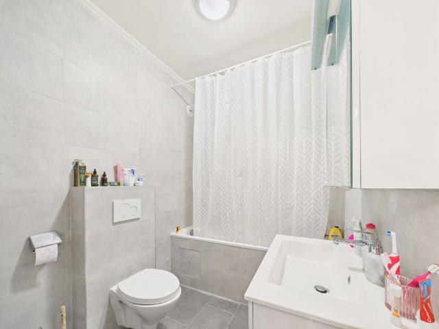 Appartement meublé de 5.5 pièces 165 m² Résidence de standing privée et arborée Proche Nations et Organisations Genève