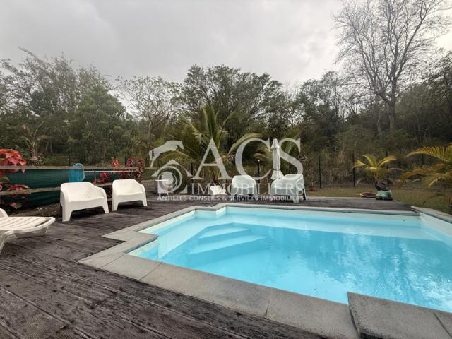 APPARTEMENT MEUBLÉ DE TYPE F3 AVEC PISCINE QUARTIER WALLON