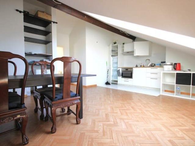 Appartement meublé d'une chambre dans le quartier des Bruyèr