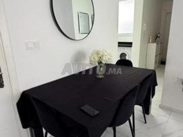 Appartement meublé entièrement rénové à vendre