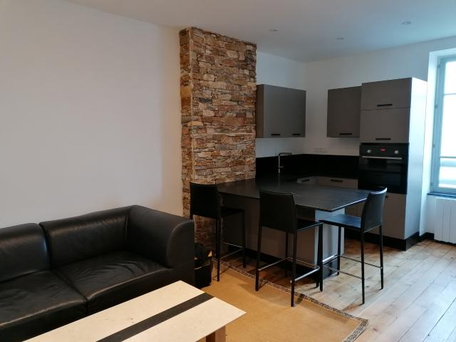 Appartement MEUBLÉ Entièrement rénové