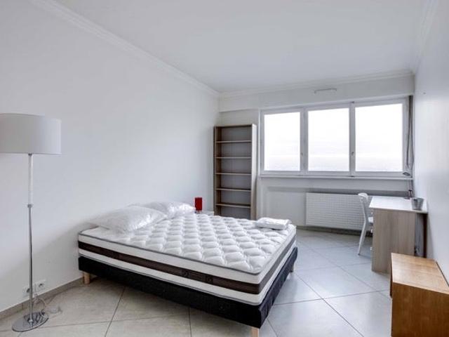 Appartement meublé en colocation Courbevoie